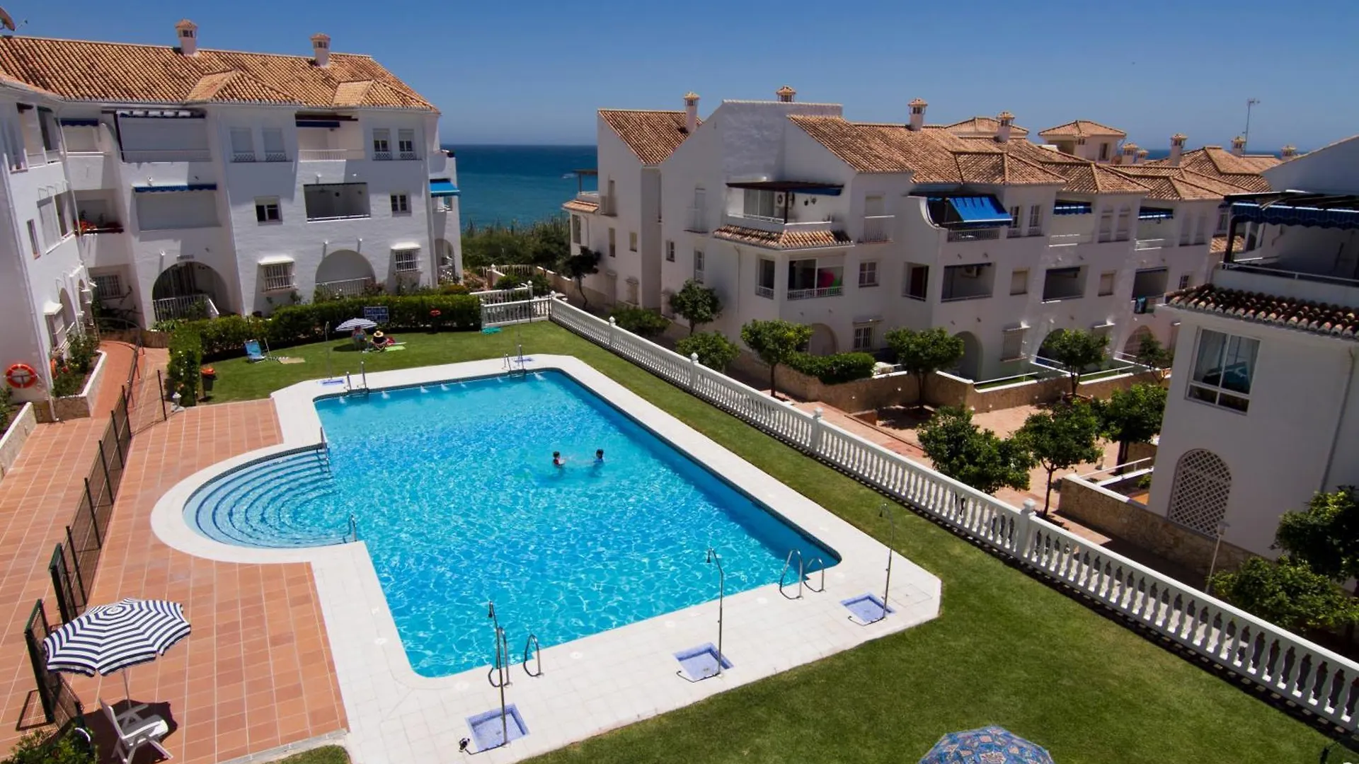 Fuentes De Nerja Apartment 0*,