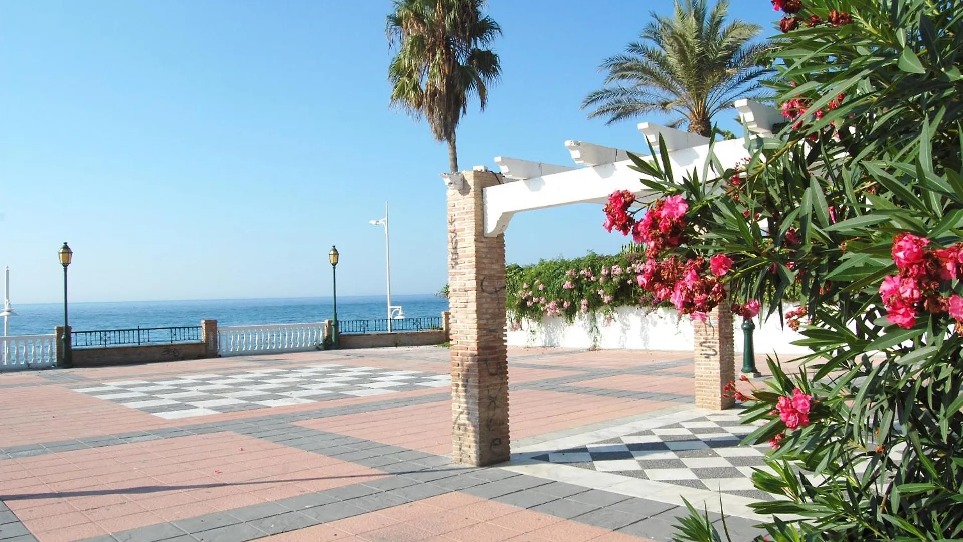 Fuentes De Nerja Apartment
